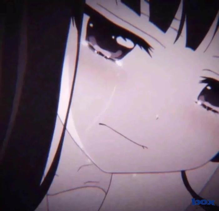 avatar tâm trạng che mặt buồn