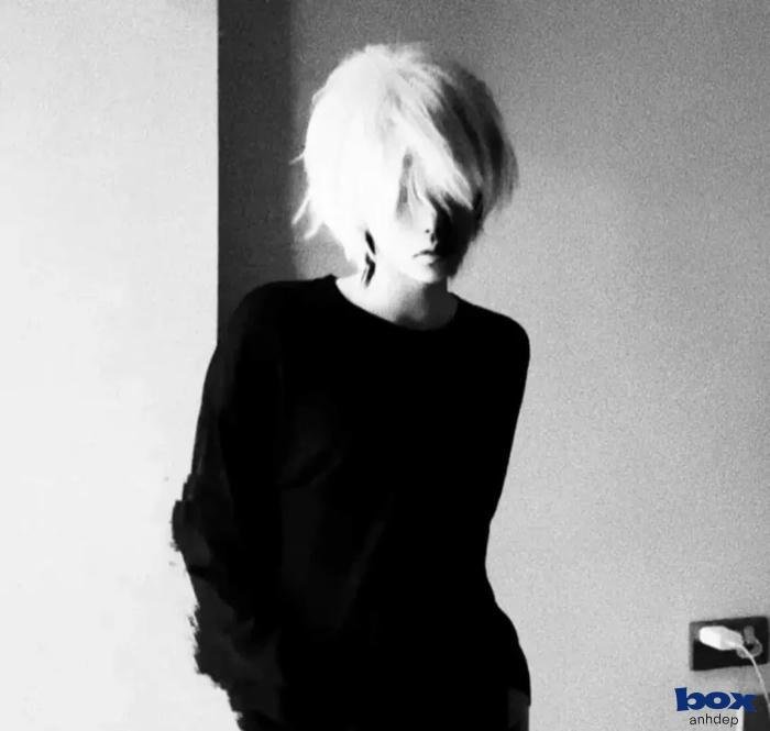 avatar trắng đen chất lượng cao