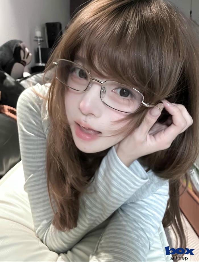 hình nền cô gái cho máy tính