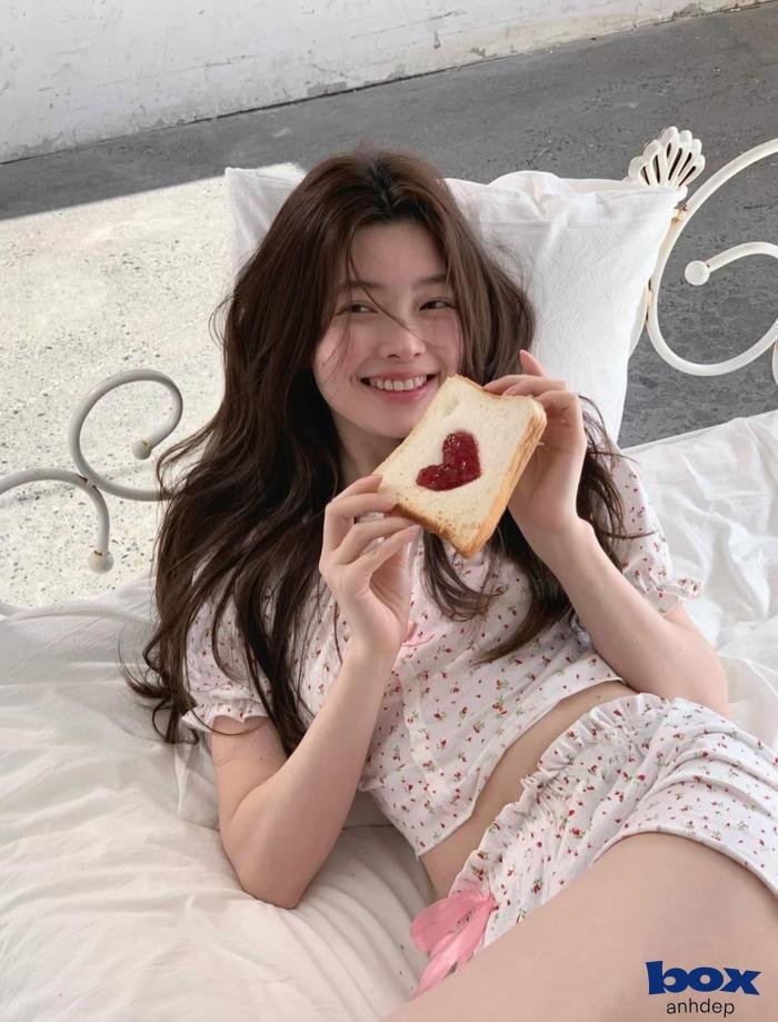 hình nền cô gái đẹp mắt