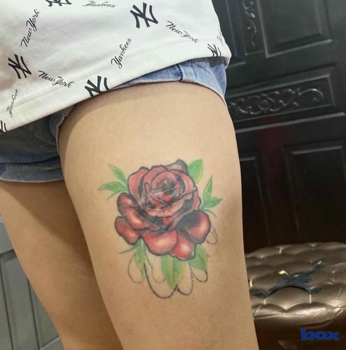 hình xăm bắp đùi cho nữ