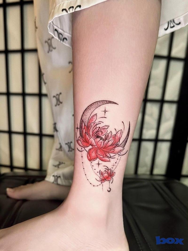 hình xăm bông hoa ở chân