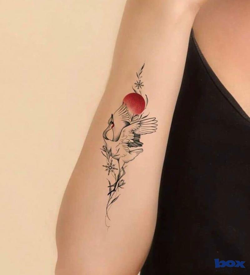 hình xăm cánh tay thanh lịch