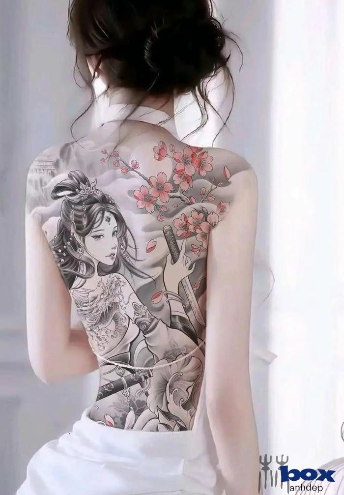 hình xăm đẹp cho nữ ở lưng full