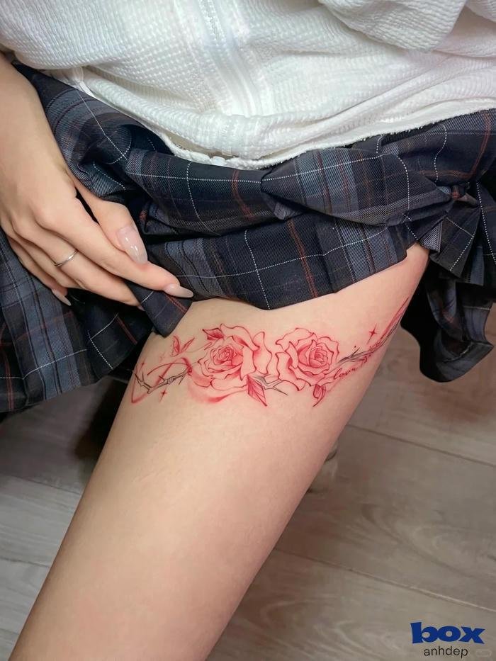 hình xăm đùi nữ đẹp