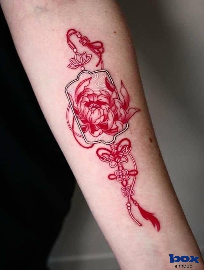 hình xăm hoa bình an cho nữ