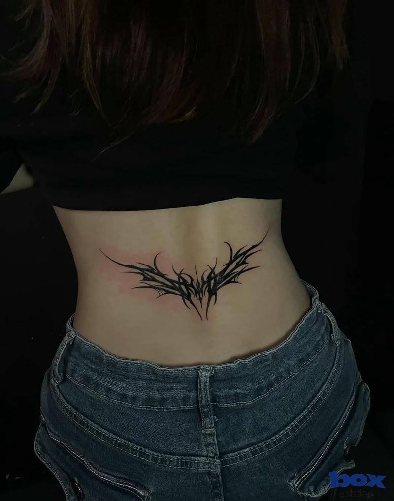 hình xăm lưng nữ đẹp nhất