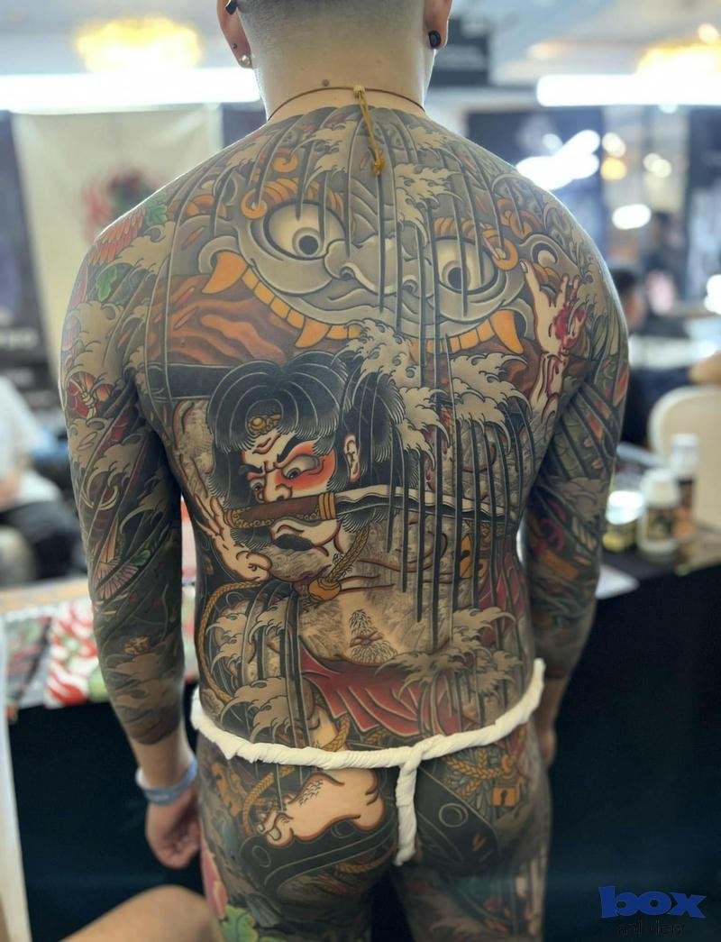 hình xăm may mắn tài lộc cho nữ mệnh thủy