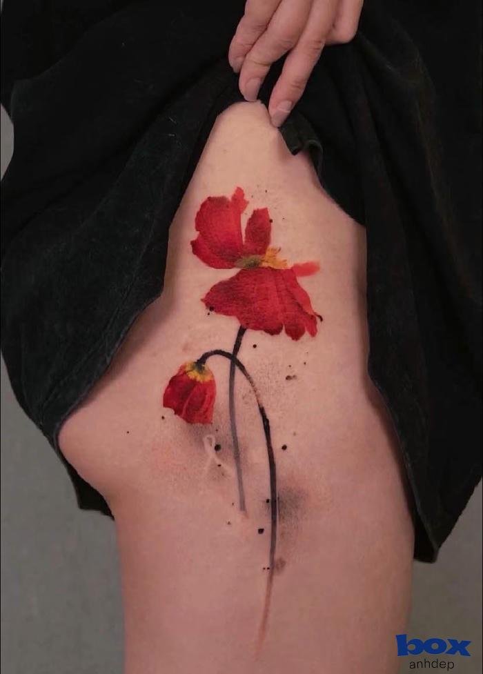 hình xăm ở đui cho nữ cô gái