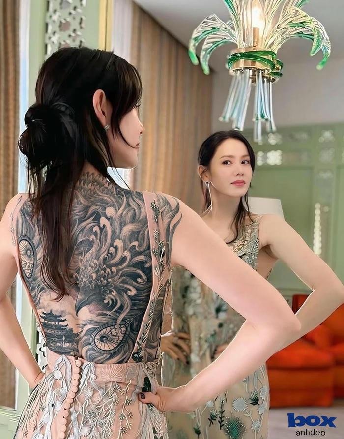 hình xăm ở lung cho nữ