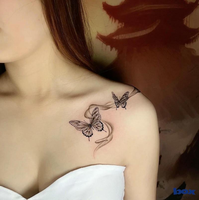 hình xăm vai nữ con bươm