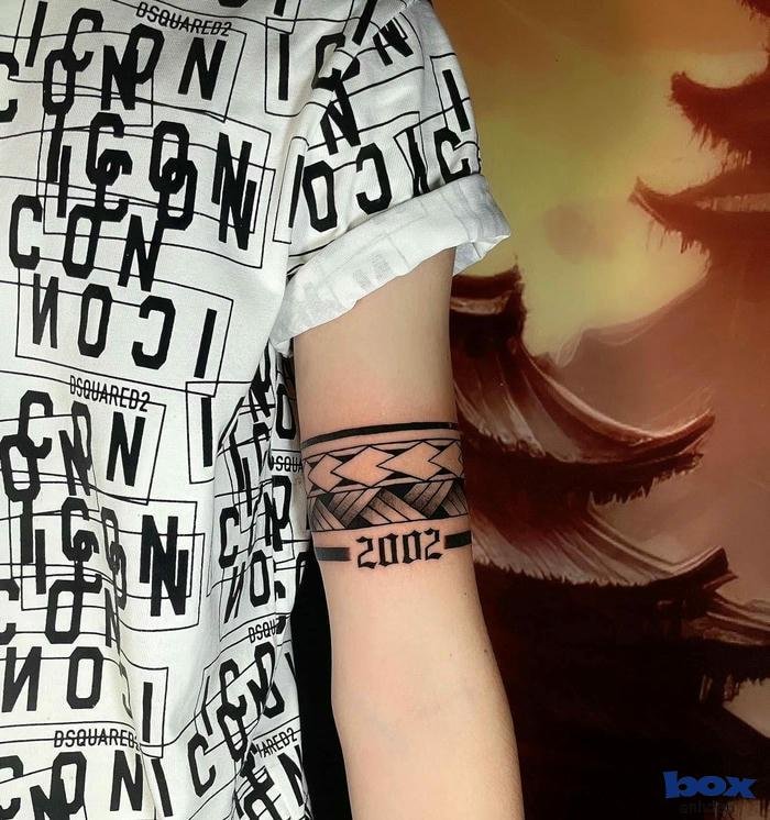 hình xăm vòng tay nam kiểu mới