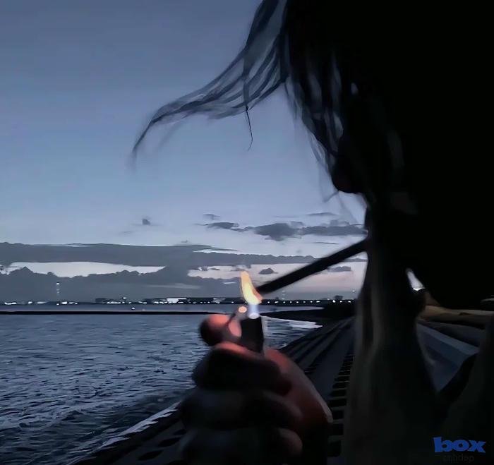 huyền ảo avatar nữ buồn