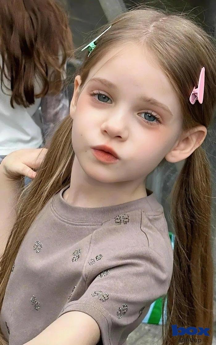 nền gái xinh điện thoại hd