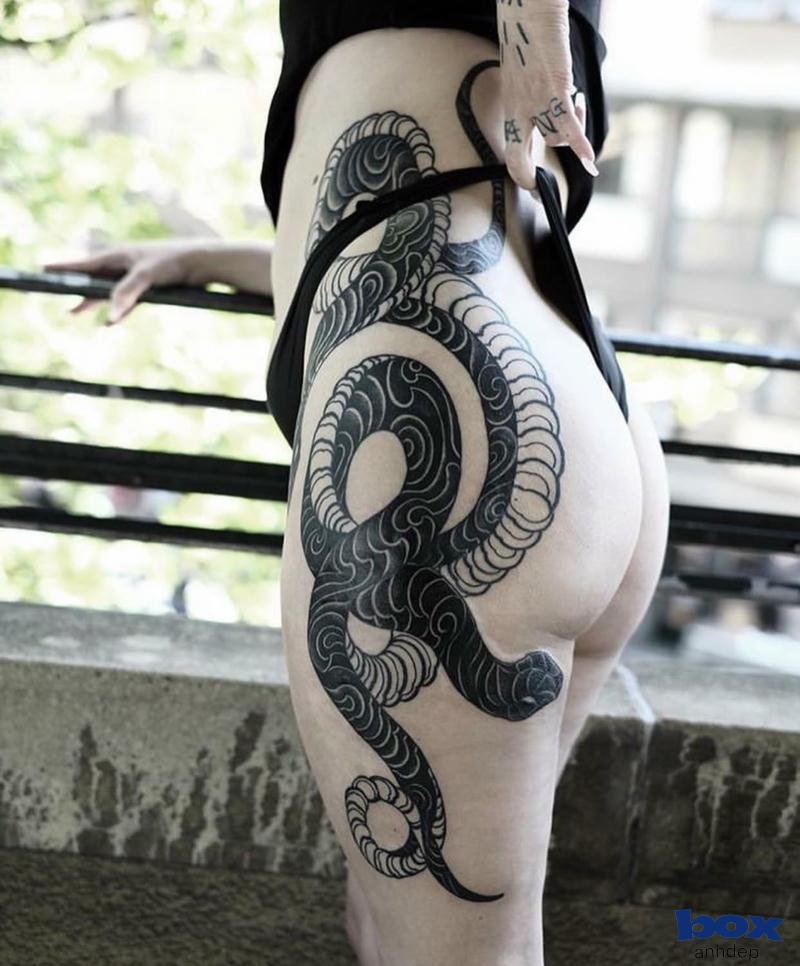 xăm vùng kín hình rắn